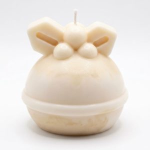 Colección artesanal de velas decorativas y figuras aromáticas