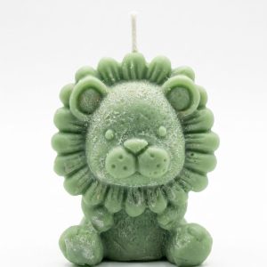 Colección artesanal de velas decorativas y figuras aromáticas